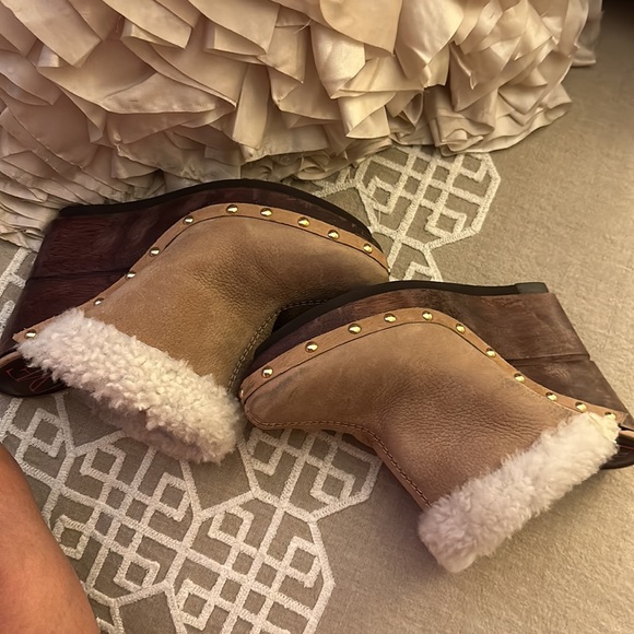 💕Diane Von Furstenberg Suede Clogs❤️ - Picture 6 of 9